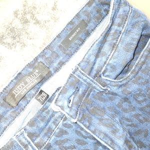 Judy blue leopard jeans